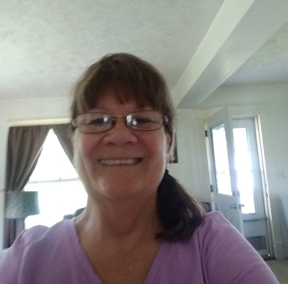 Meet your Posher, Kandice - Picture 1 of 1